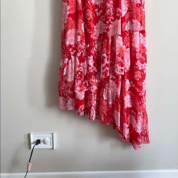 Spring stunner! - Picture 2 of 4